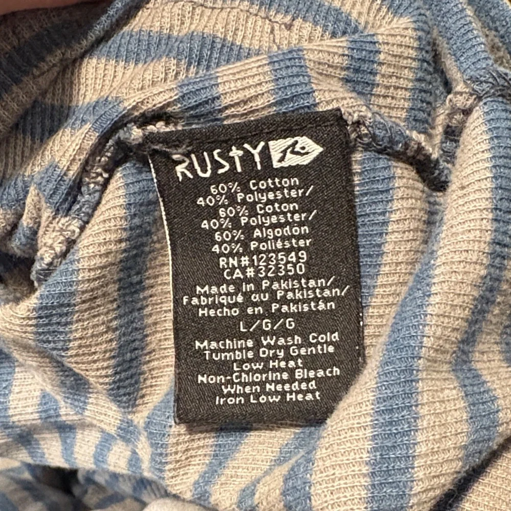 Rusty Men's Blue and Gray Long Sleeve Tee - Picture 4 of 4